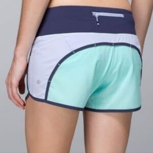 Lululemon Shades of Blue Run Times Shorts Sz 4